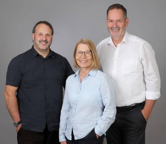 (L-R) Mattia Dellacroce (Technical Director), Arja Roos (Managing Director), Johannes Roos (Project Director).